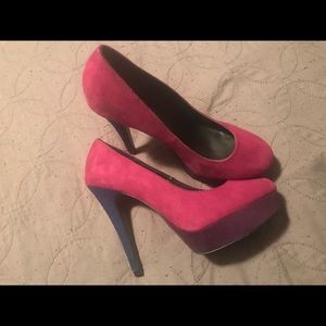Elle heels